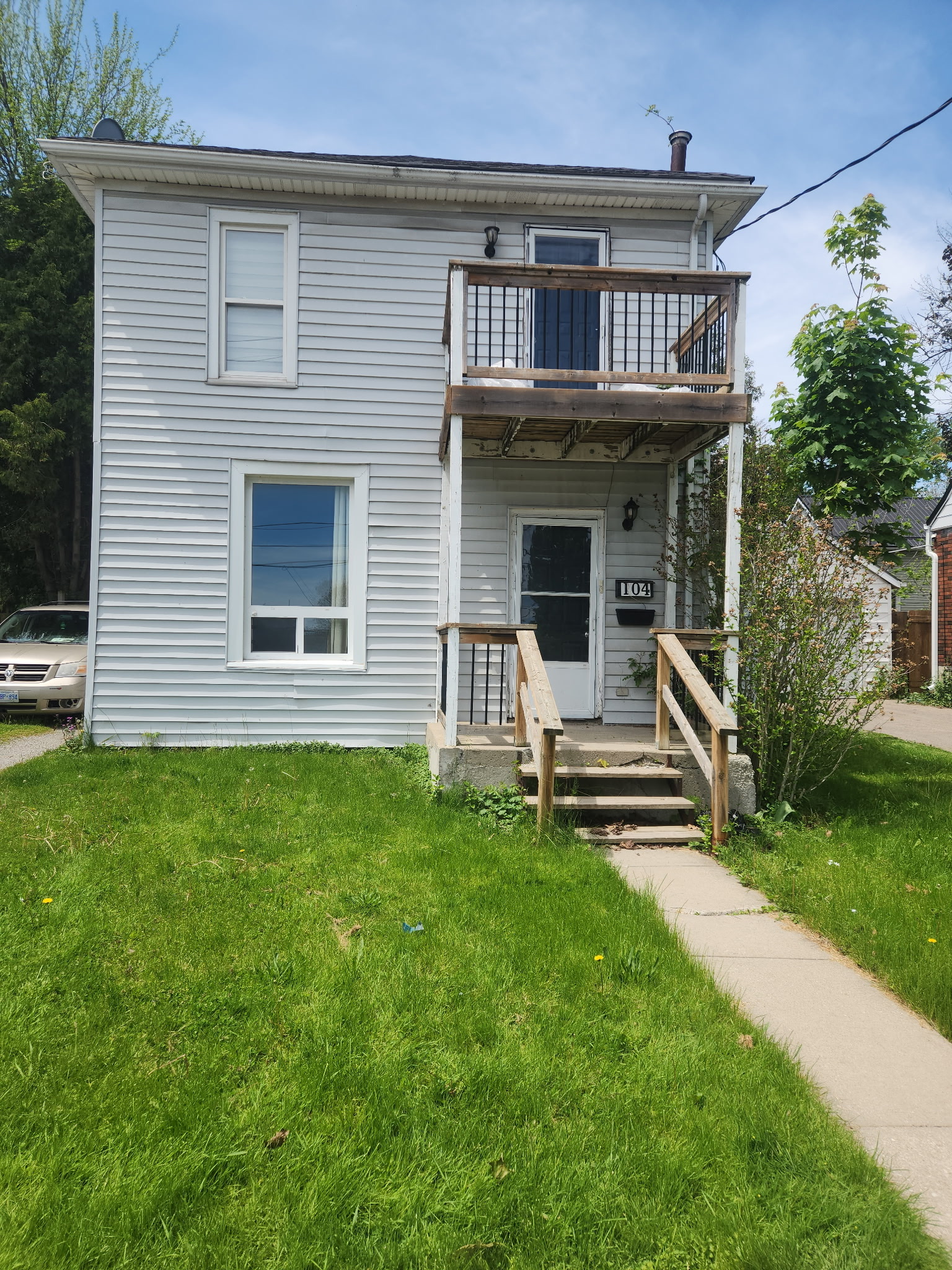 104 Queen Street North - 1